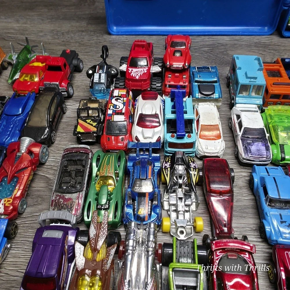Huge 148 Hotwheels Matchbox And More Diecast Cars Bundle With Carrying Case